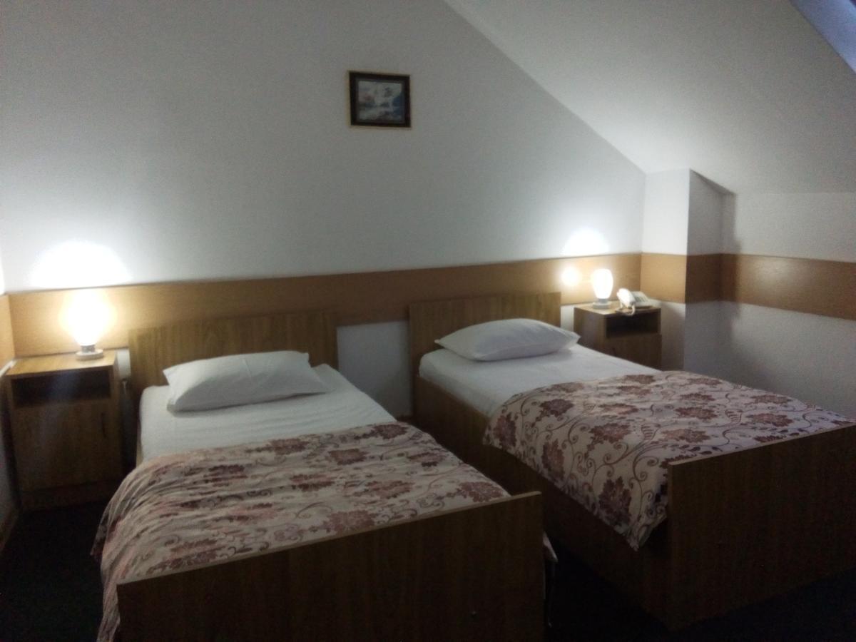 סאטו מארה Hotel Perla מראה חיצוני תמונה